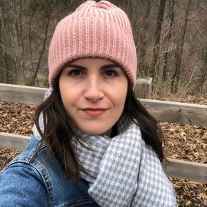 Meet your Posher, Stephanie